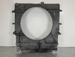 567704