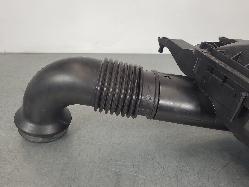 568174