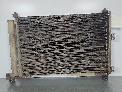 563768