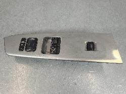 563374
