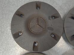 564400