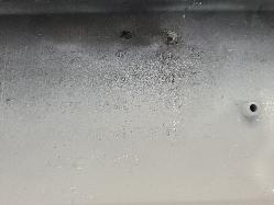 573156