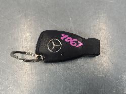 573394