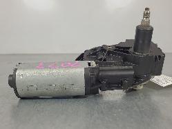 568152