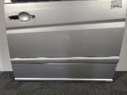 568924
