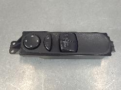567906