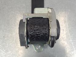 568100