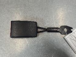 568086