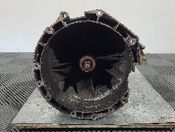 588806
