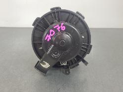 571100