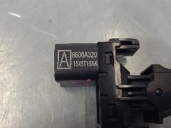588370