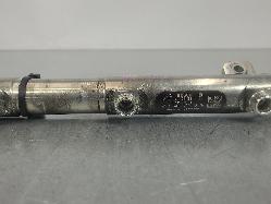 570636