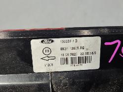 596890