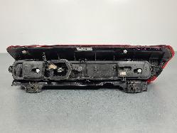 596902
