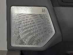 648032