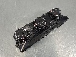 679700