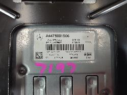 686928