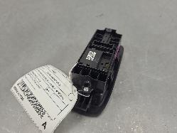 691908