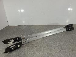 700570