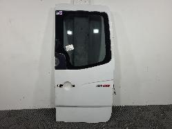 697182