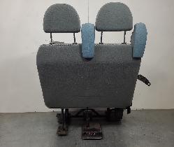 696050