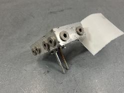 692504