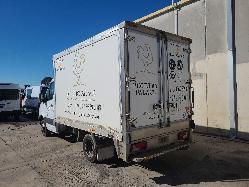 557228