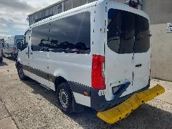 574136