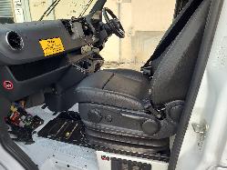 741048
