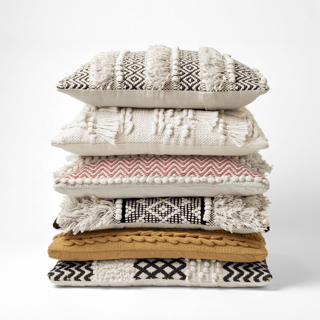 Zanzibar Tassel Cushion Bed Bath N' Table