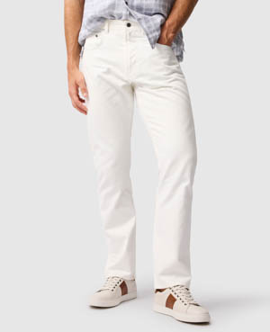 Rodd & Gunn Motion 2 Straight Fit Stretch Jean In Stark White