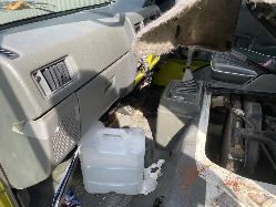 View Auto part Distributor Mitsubishi L300 2002