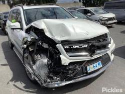 View Auto part Side Step/Skirt Mercedes Gl Class 2013