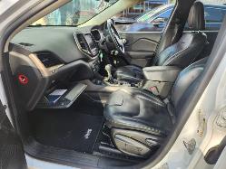 View Auto part Left Guard Jeep Cherokee 2015