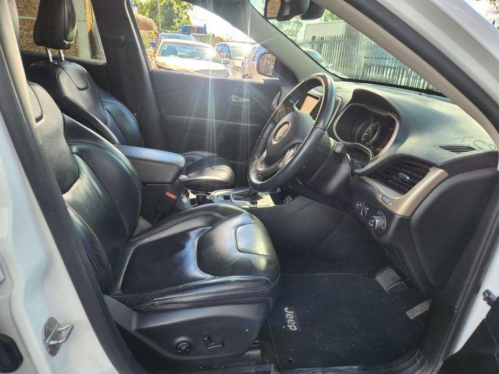 View Auto part Left Guard Jeep Cherokee 2015