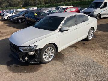 View Auto part Left Front Door Volkswagen Passat 2016