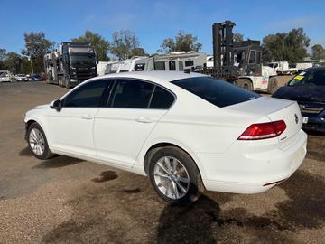 View Auto part Left Front Door Volkswagen Passat 2016