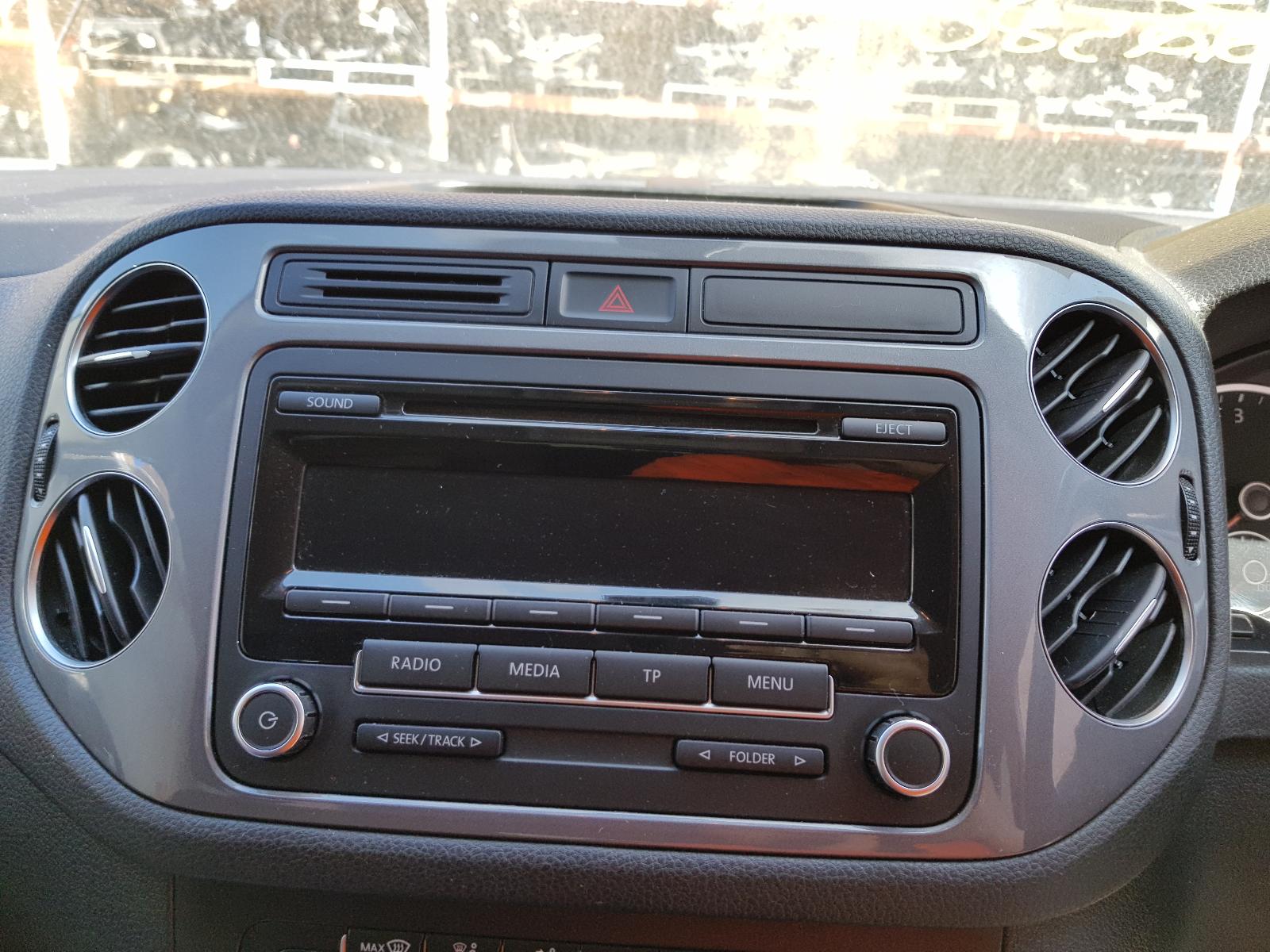View Auto part Interior Mirror Volkswagen Tiguan 2012