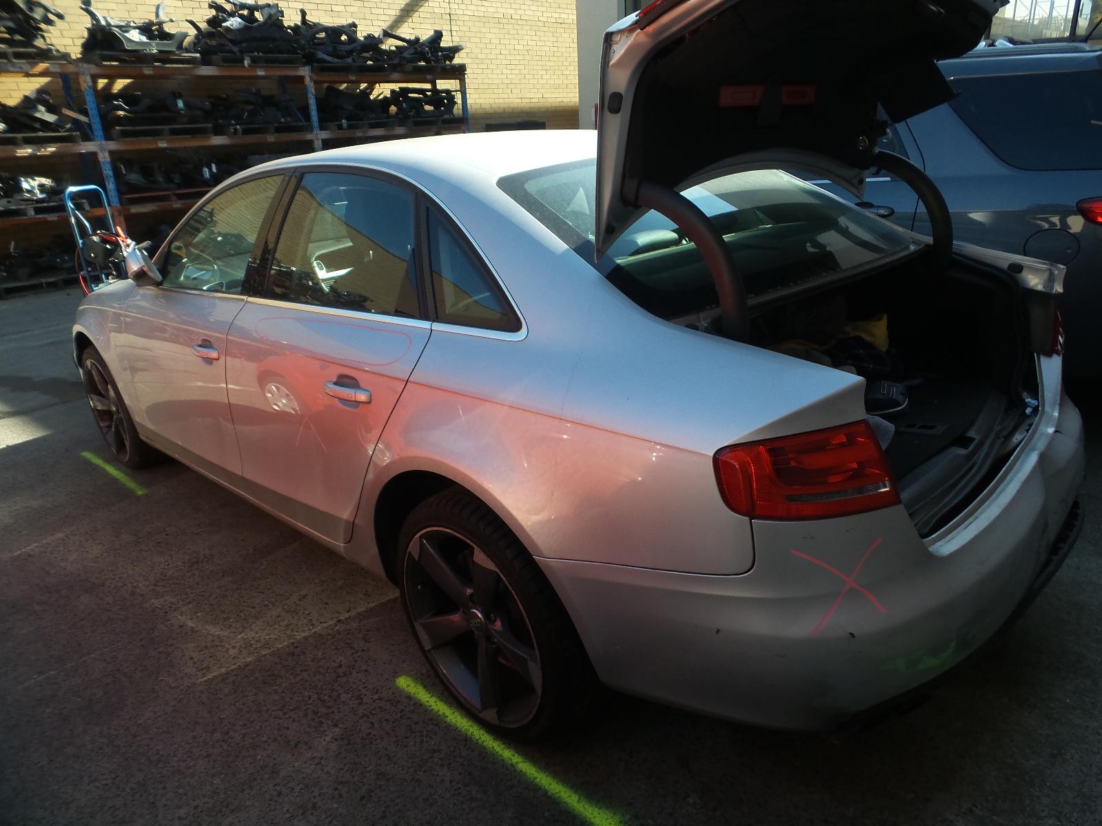 View Auto part Radio/Cd/Dvd/Sat/Tv Audi A4 2009
