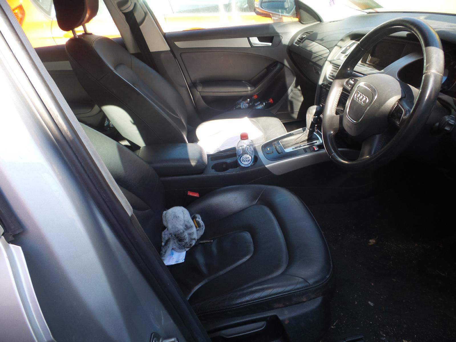 View Auto part Radio/Cd/Dvd/Sat/Tv Audi A4 2009