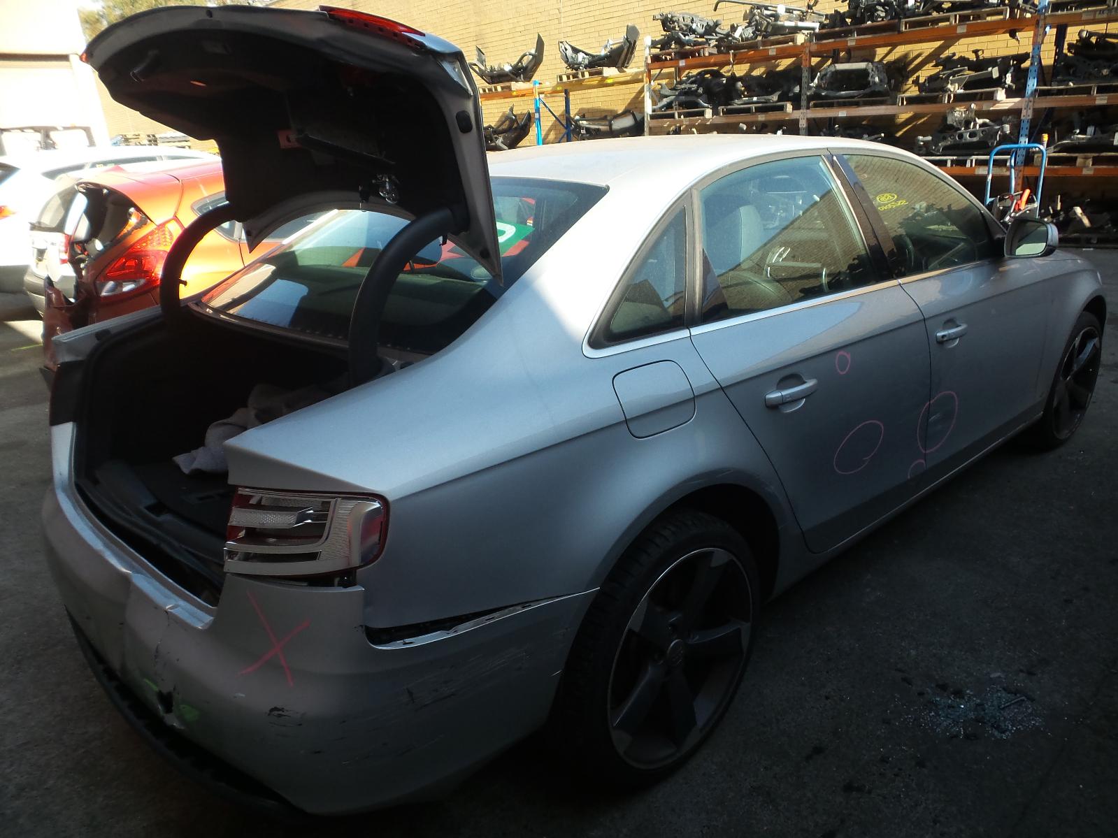 View Auto part Radio/Cd/Dvd/Sat/Tv Audi A4 2009