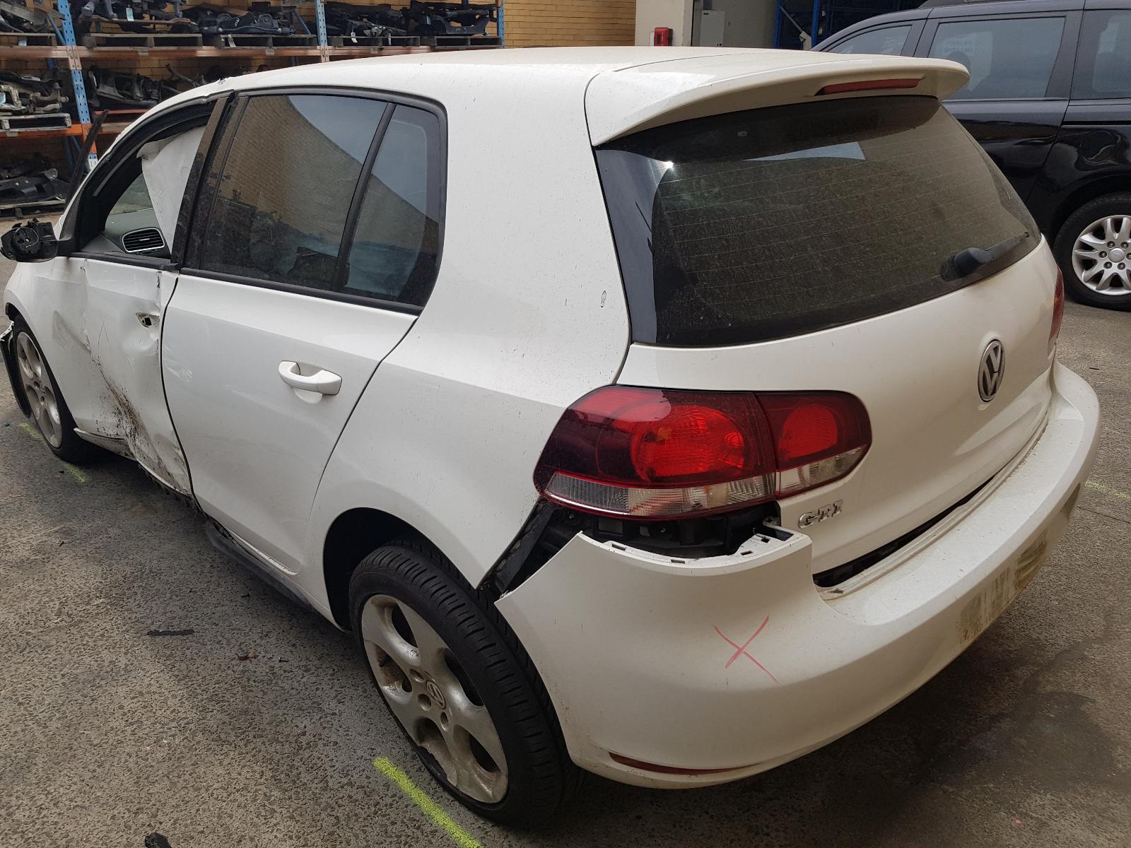 View Auto part Door/Boot/Gate Lock Volkswagen Golf 2012