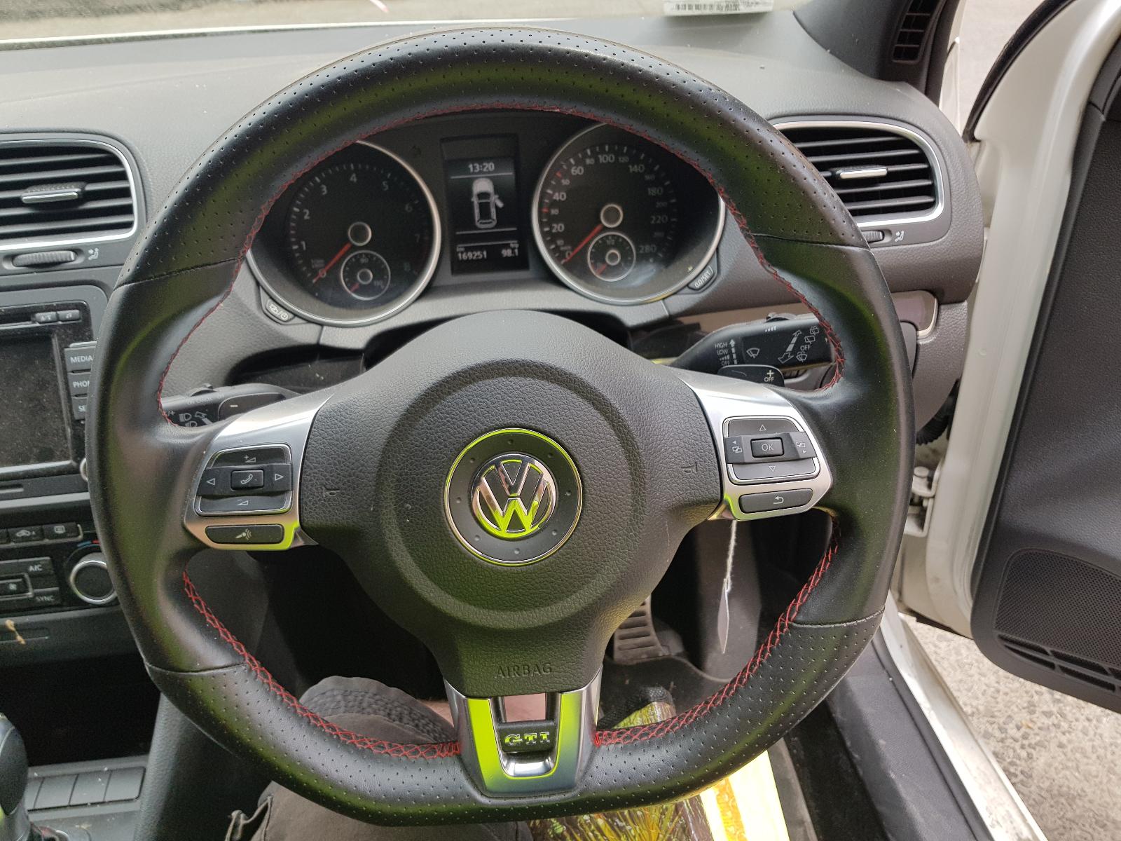 View Auto part Door/Boot/Gate Lock Volkswagen Golf 2012