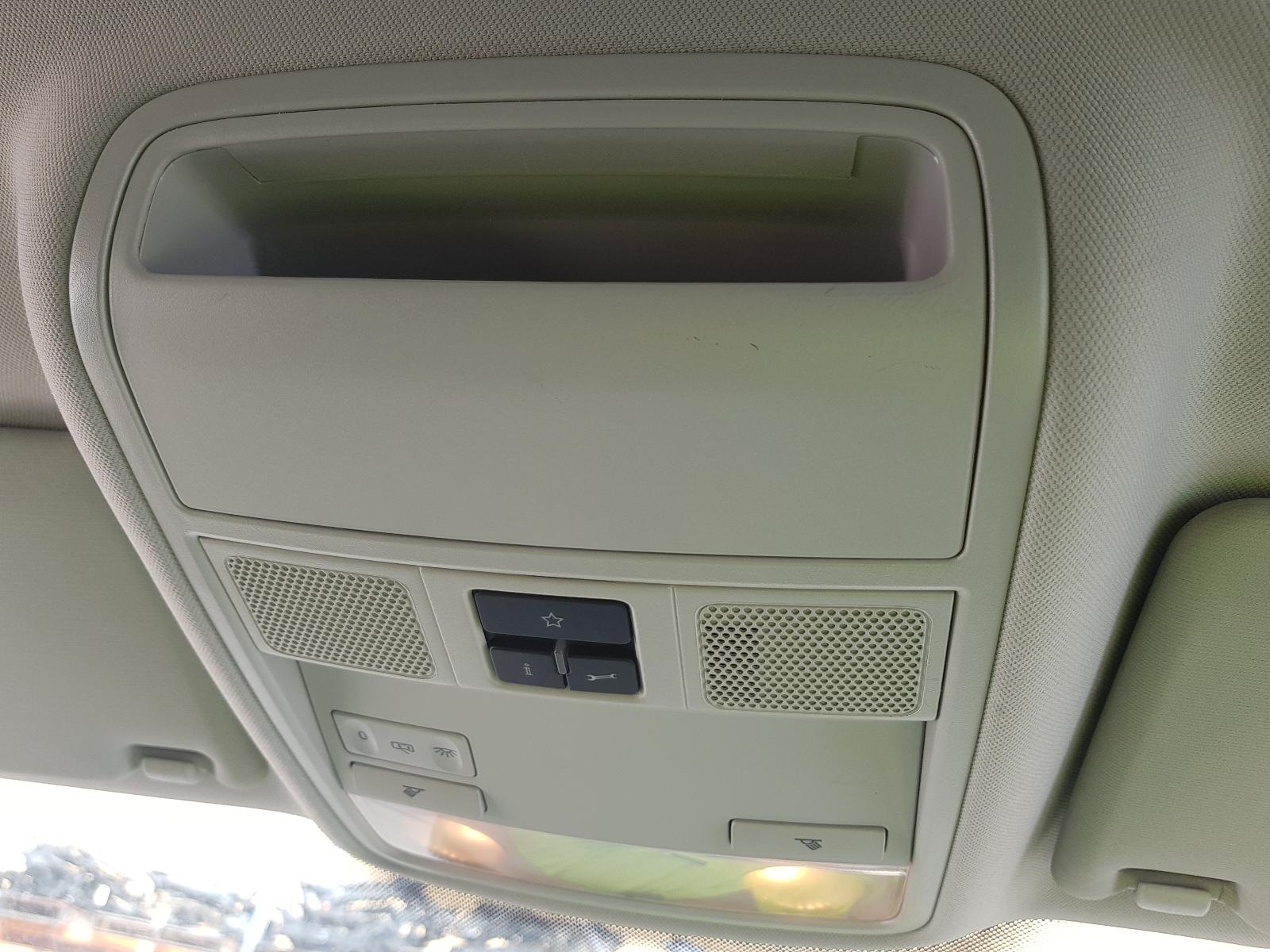 View Auto part Door/Boot/Gate Lock Volkswagen Golf 2012
