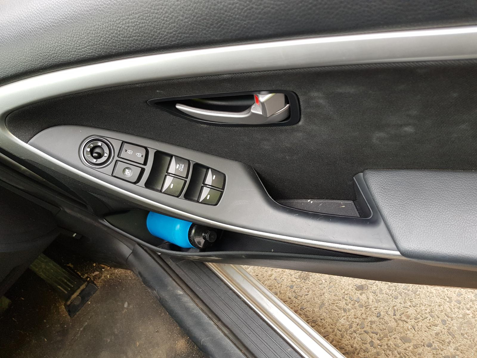 View Auto part Left Driveshaft Hyundai I30 2013