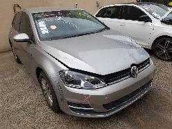 View Auto part Bonnet Hinge/Strut Volkswagen Golf 2013