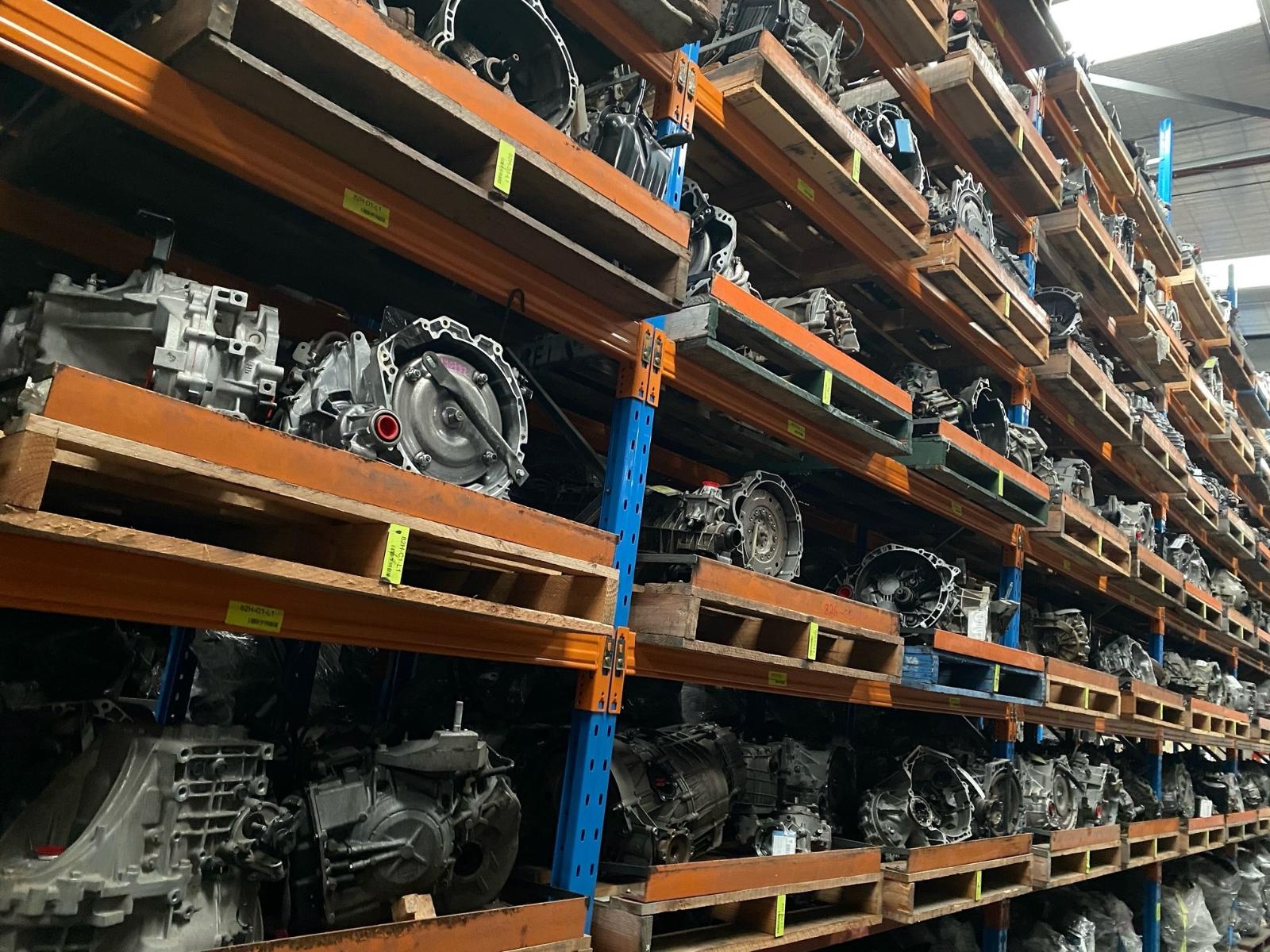 2012 Volkswagen Tiguan Trans/Gearbox View Auto part Trans/Gearbox Volkswagen Tiguan 2012