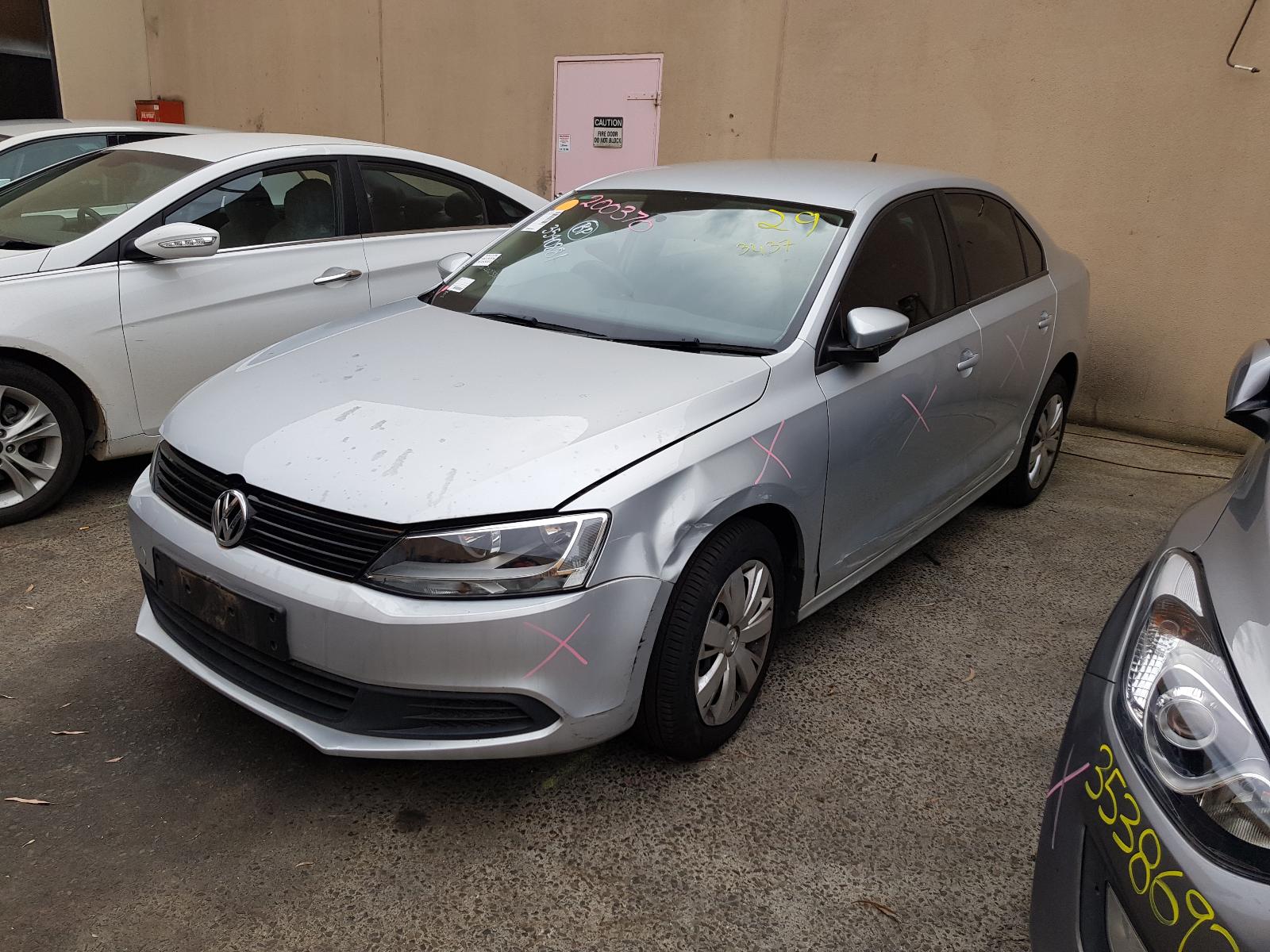 2012 Volkswagen Jetta Rear Garnish View Auto part Rear Garnish Volkswagen Jetta 2012