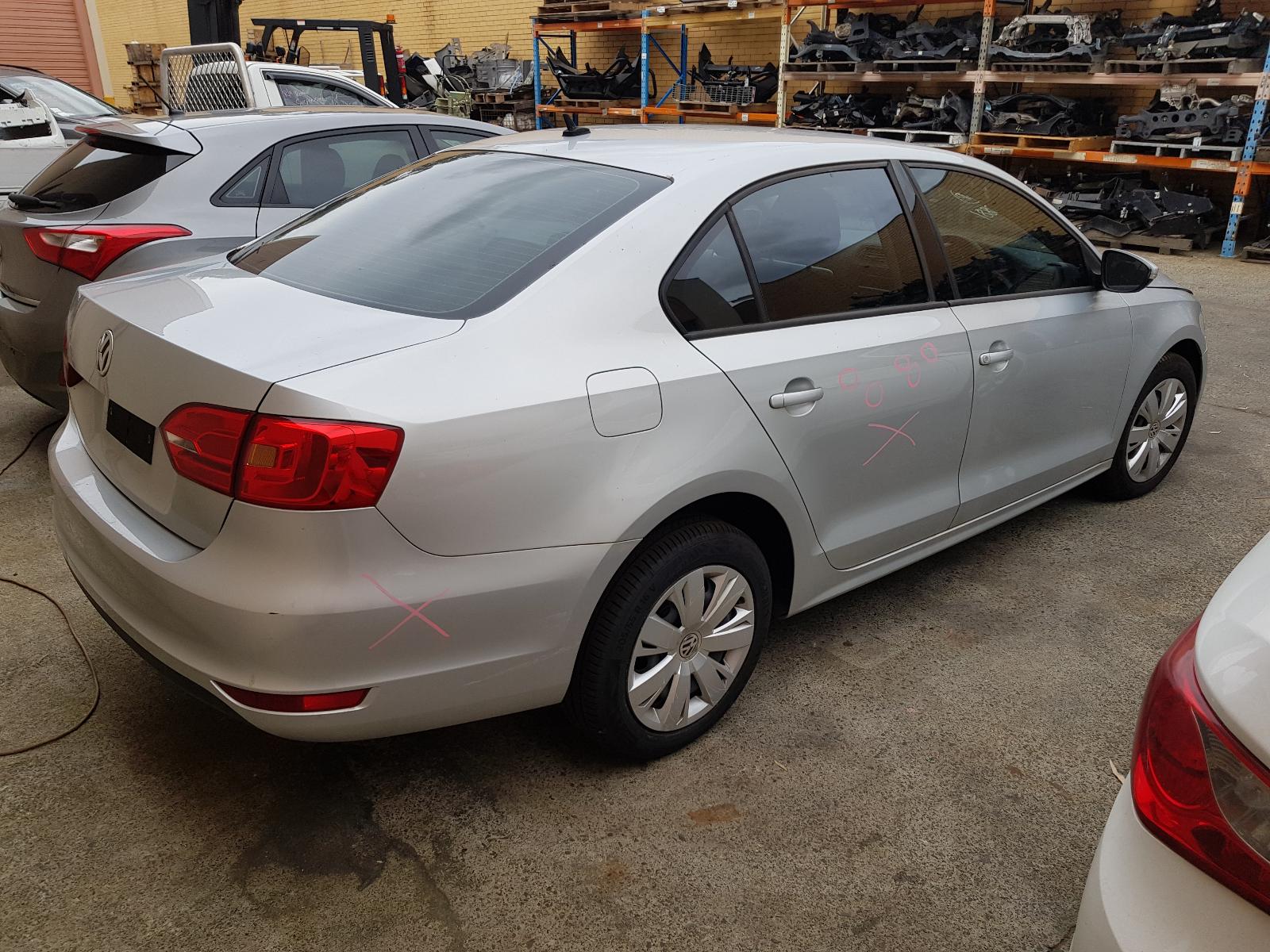 2012 Volkswagen Jetta Rear Garnish View Auto part Rear Garnish Volkswagen Jetta 2012
