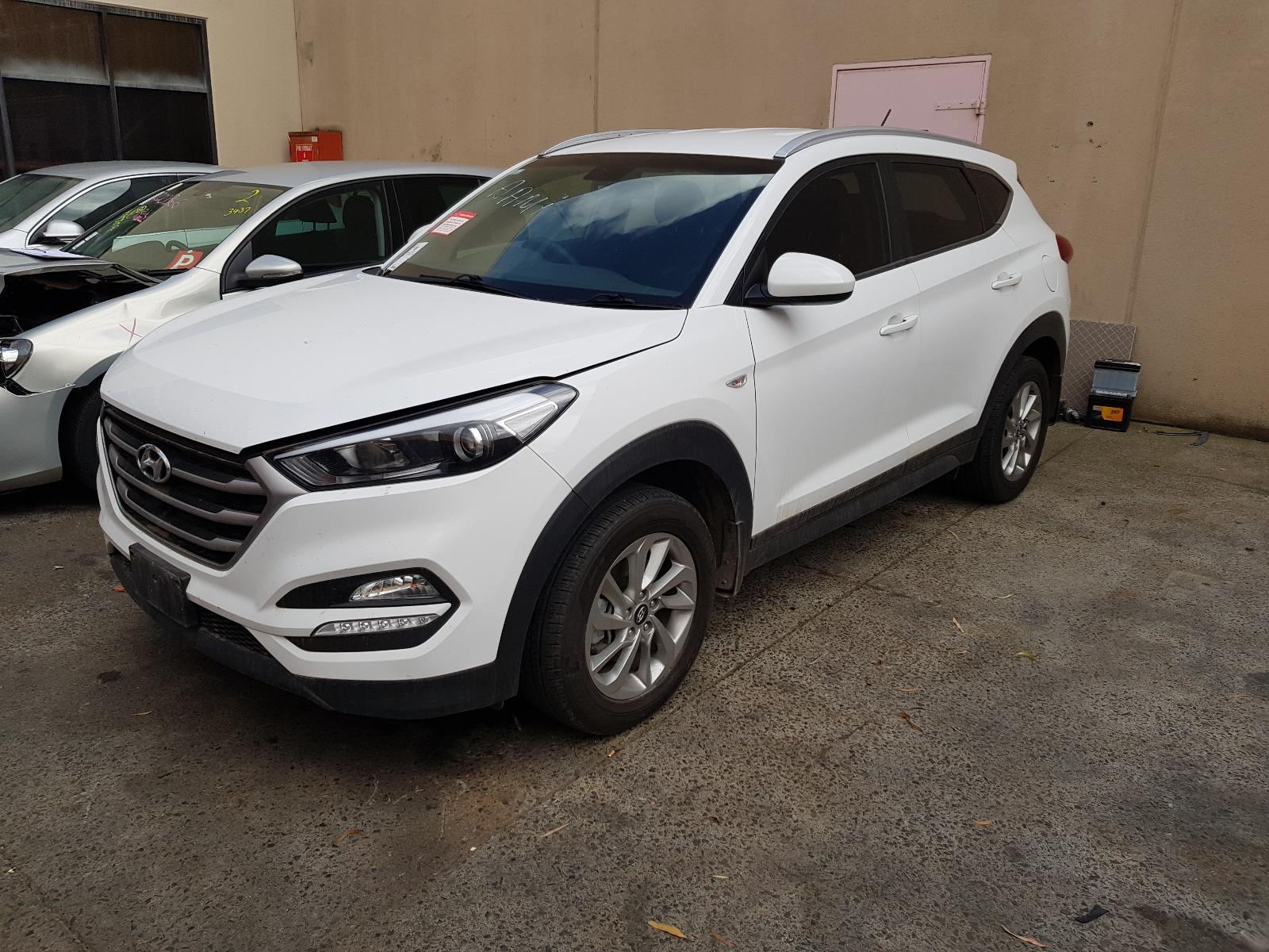 2017 Hyundai Tucson F/Bar Reinforc/Brack View Auto part F/Bar Reinforc/Brack Hyundai Tucson 2017